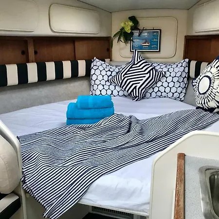 Hotel Yacht Experience BoatsBreakfast Barcelona Sant Adria de Besos Exterior foto
