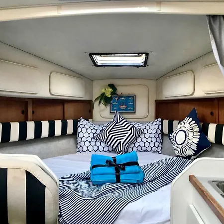 Hotel Yacht Experience BoatsBreakfast Barcelona Sant Adria de Besos Exterior foto