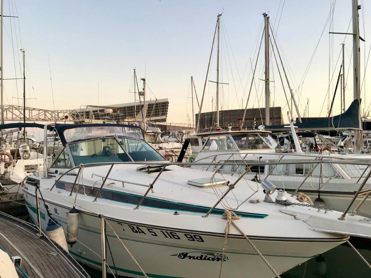 Botel Yacht Experience Barcelona
